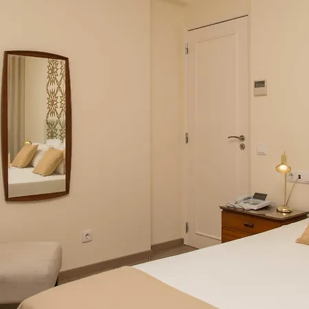 Hotel Aires Da Serra Torres Novas