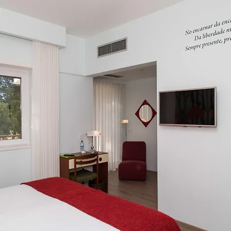 Aires Da Serra Hotel Torres Novas