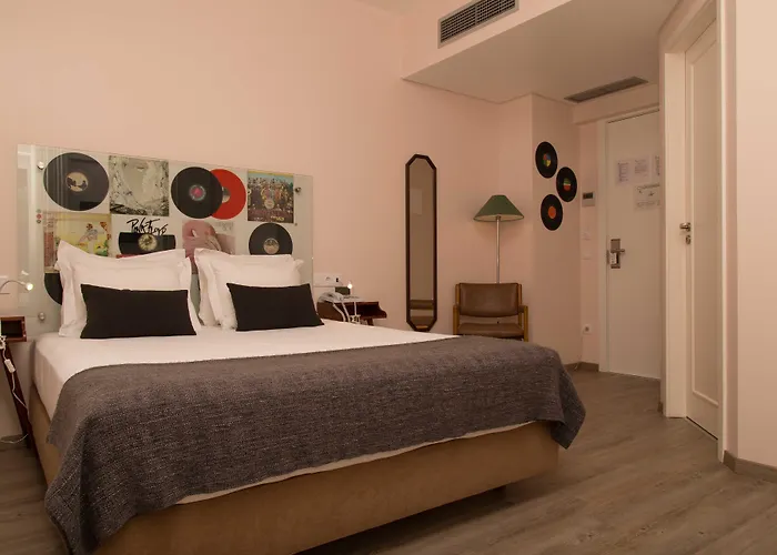 Aires Da Serra Torres Novas