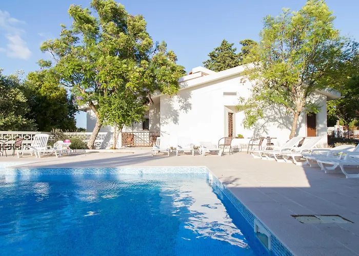 Aires Da Serra Hotel 4*