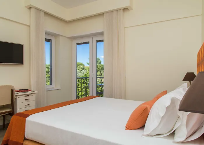 Aires Da Serra Hotell 4*